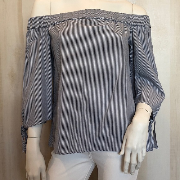 Topshop | Off the Shoulder Top | 2 - Picture 2 of 5